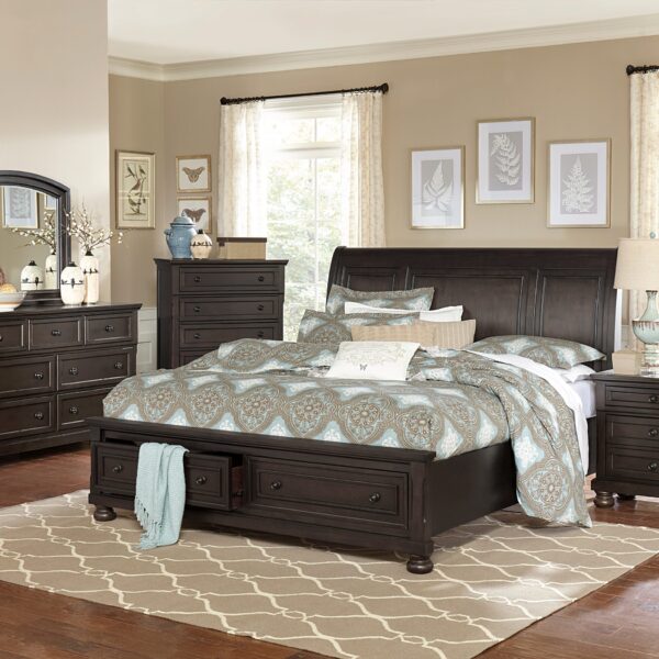 1718KGY-1EK* Eastern King Platform Bed with Footboard Storage