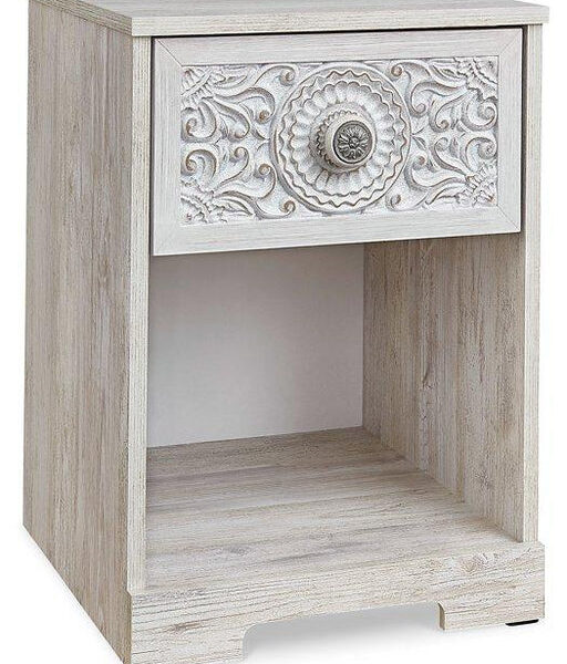 Paxberry Nightstand