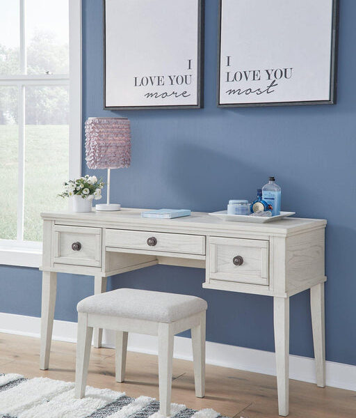 Robbinsdale Vanity with Stool